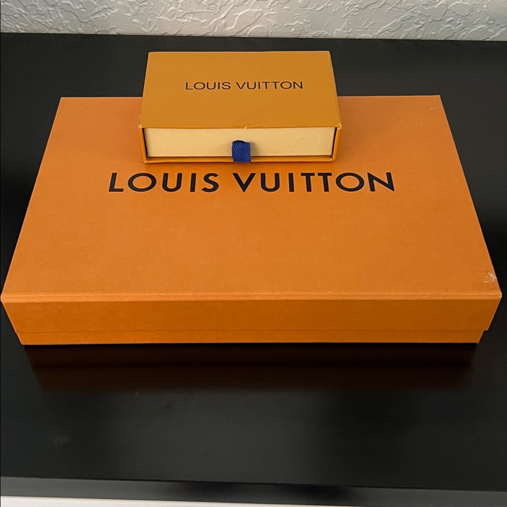LOUIS VUITTON BOXES -LG & SM EUC - Picture 13 of 13